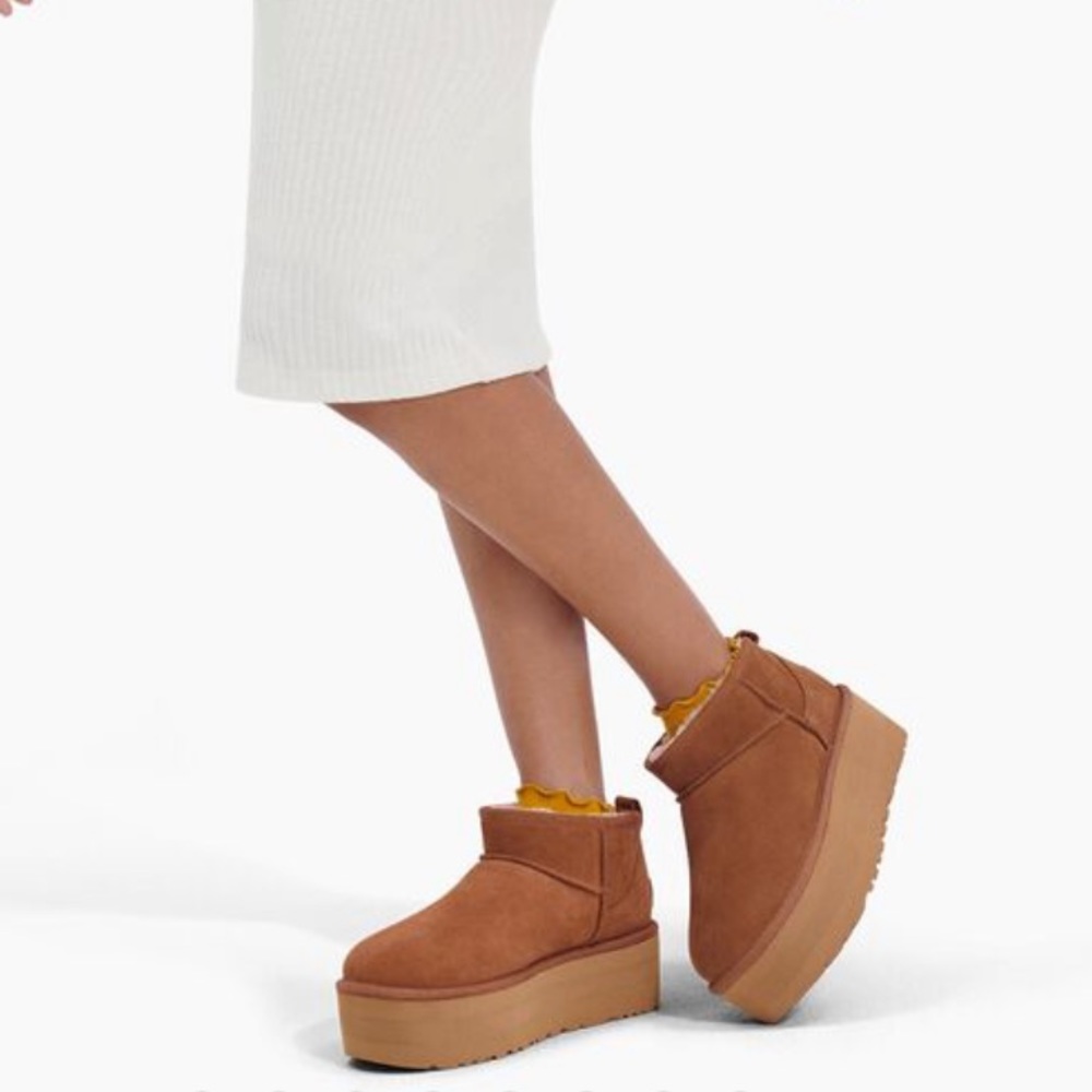 Platform Ultra Mini Uggs / brand new in box, never been worn